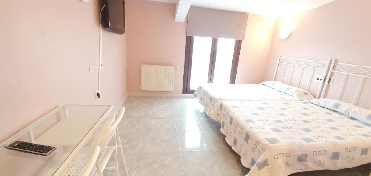 Hotel La Quinta Cue Dış mekan fotoğraf